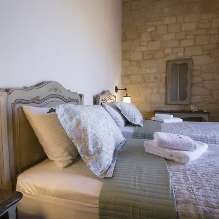 Sirocos Apartment